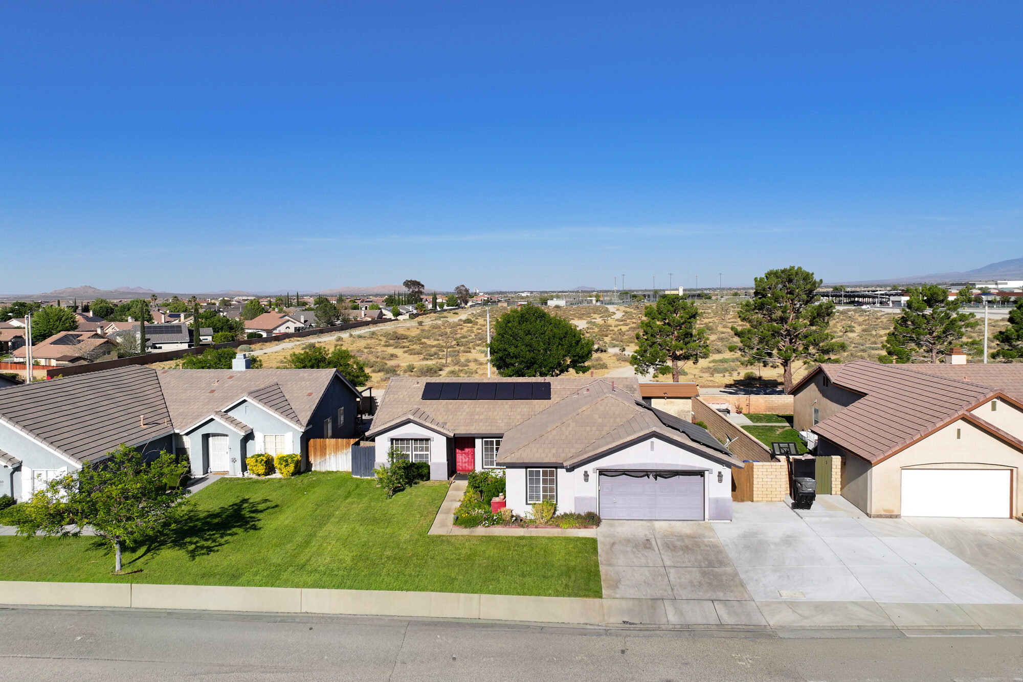 Aerial street view of homes in the Antelope Valley